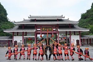 触摸封面.jpg